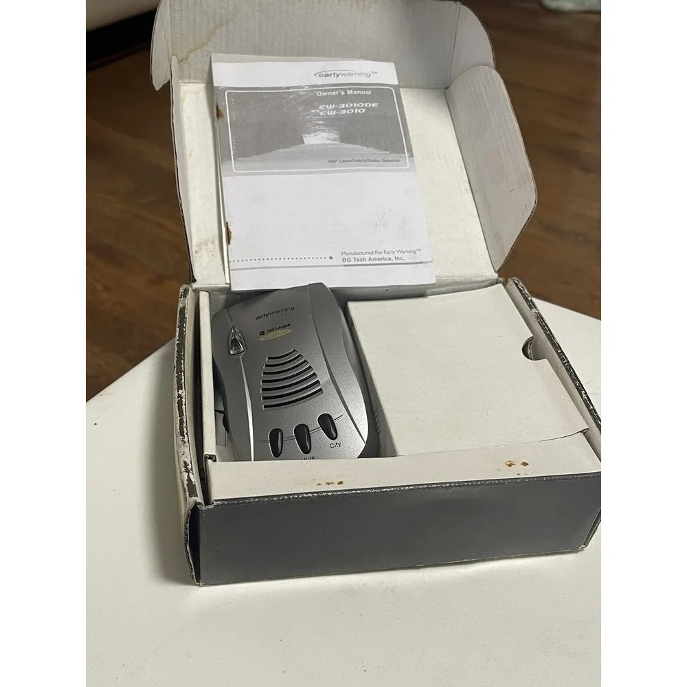 Early Warning EW3010DE 360 Laser Voice Radar Detector In The Box , Vintage